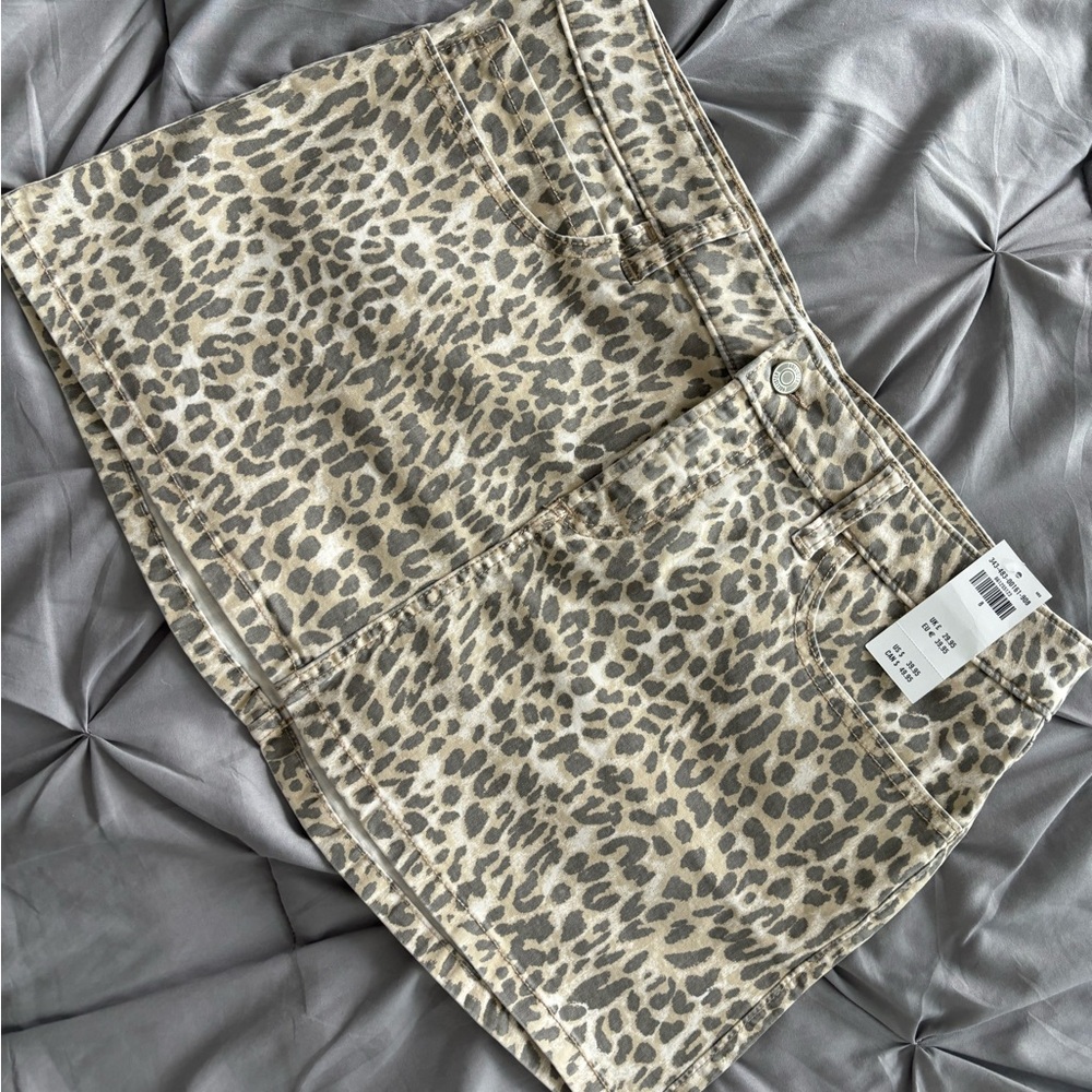 Hollister cheetah Print Skirt